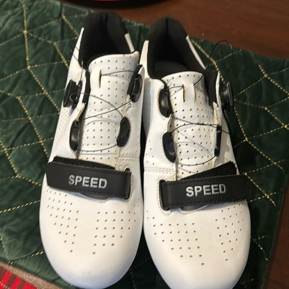 Size 43 men/women cycling shoes